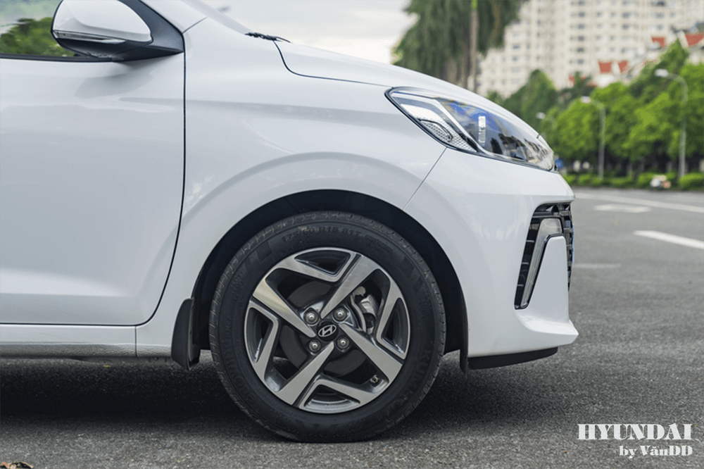 Đánh giá chi tiết Hyundai i10 2024: Tính năng và Uu điểm La-zang Hyundai i10 bản 2 đầu 2024