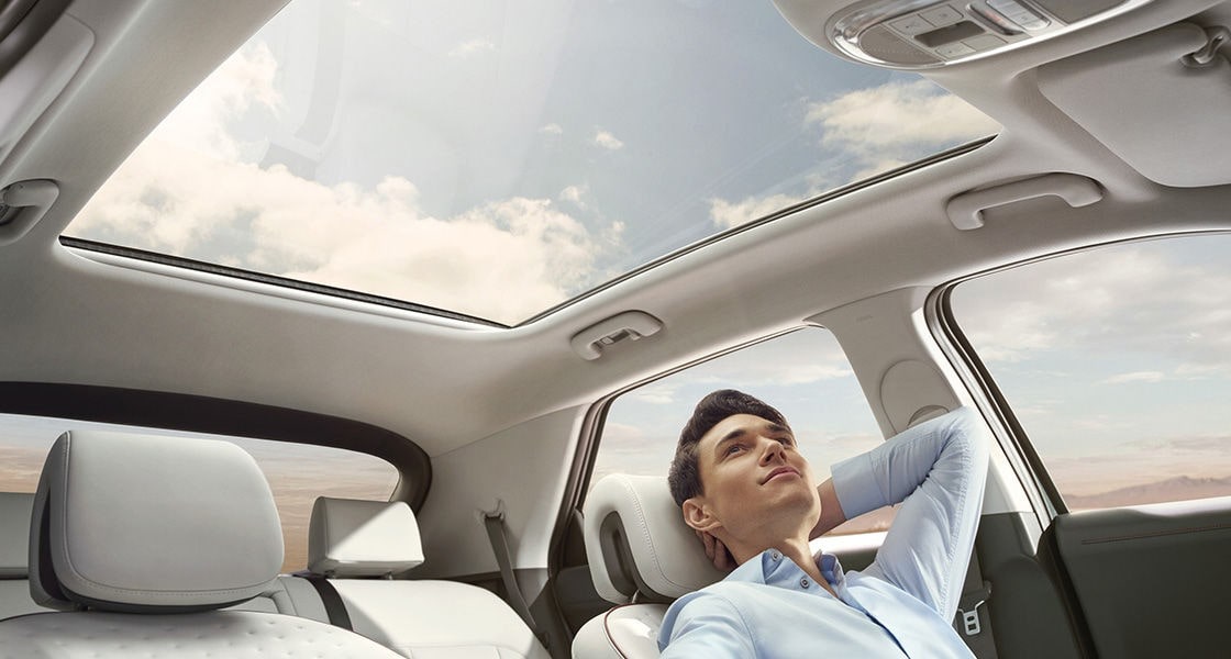 Cửa sổ trời toàn cảnh iOniq 5