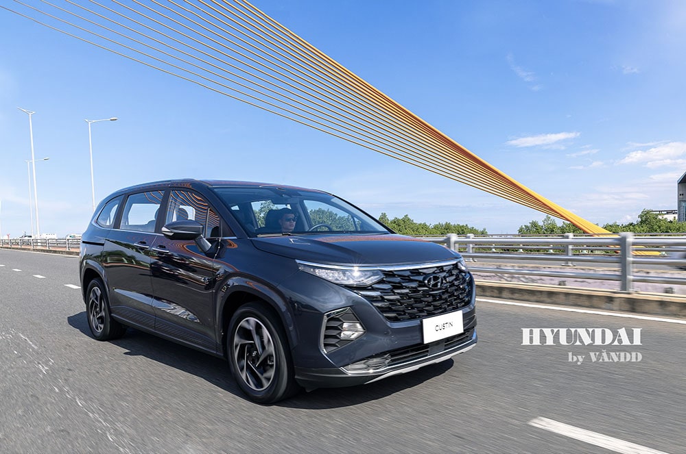Sản phẩm mới Hyundai Custin 2023